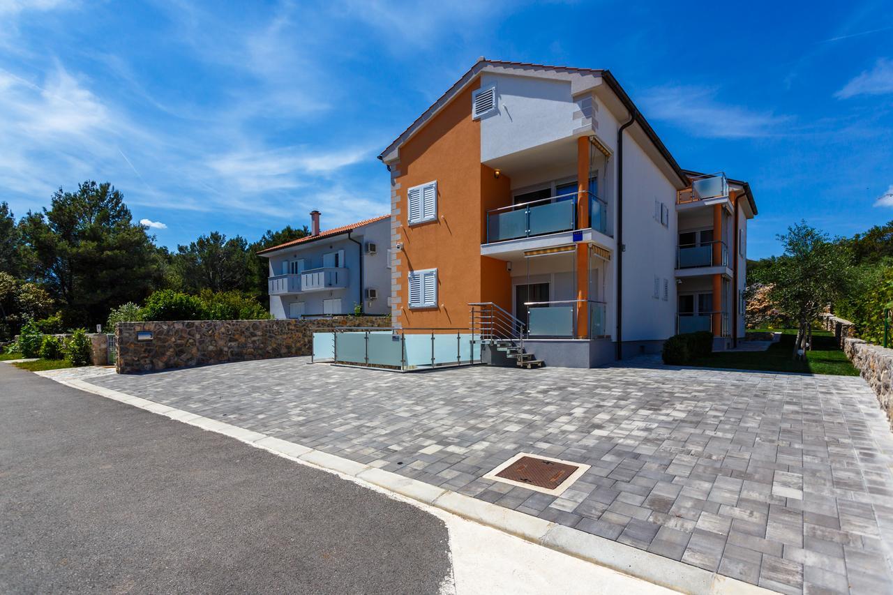 Apartments Vlado คิร์ก ภายนอก รูปภาพ
