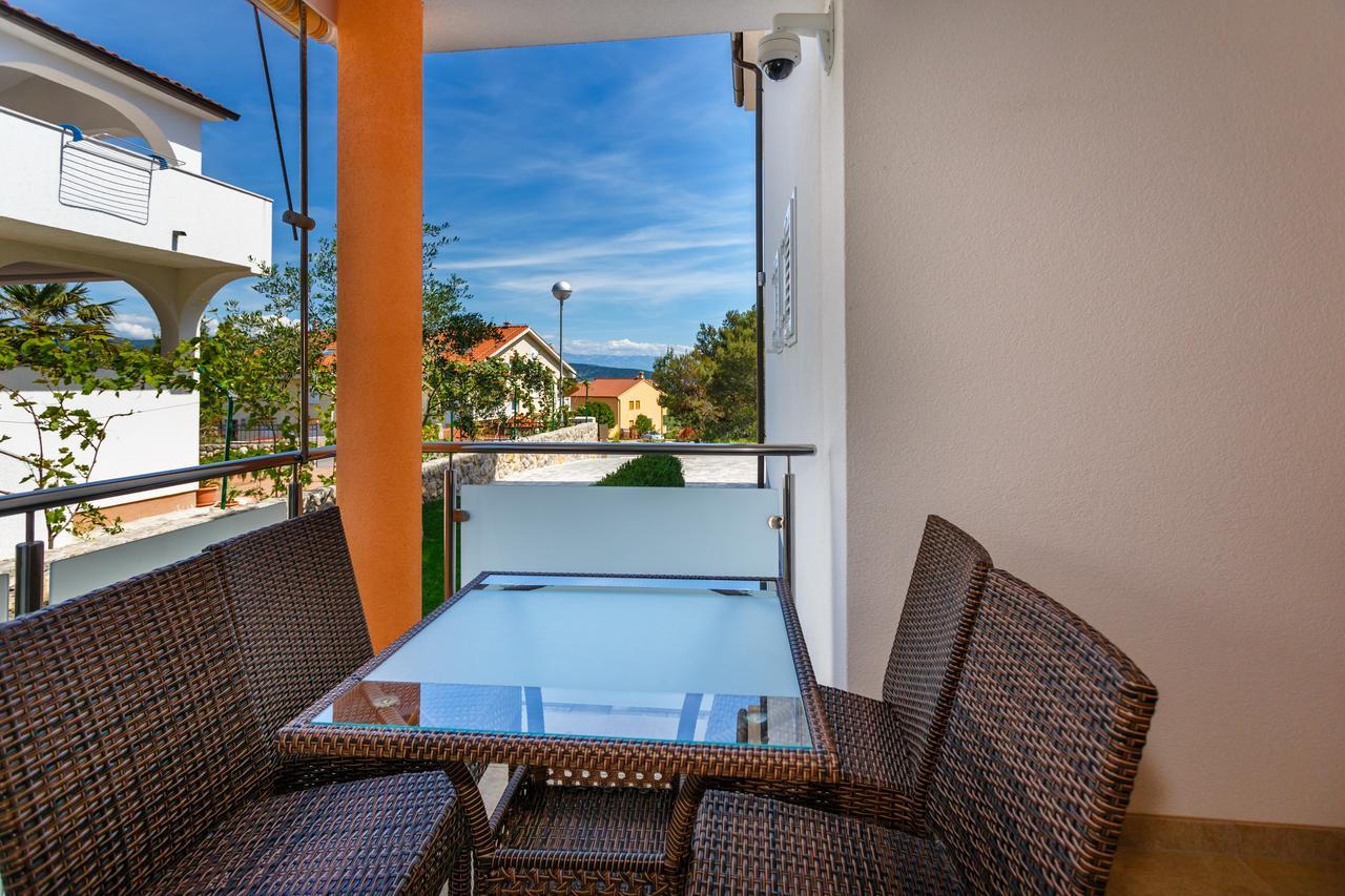 Apartments Vlado คิร์ก ภายนอก รูปภาพ